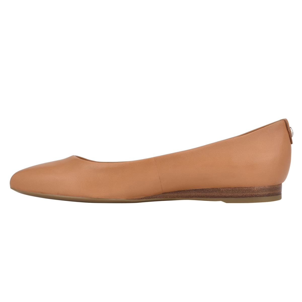 Flats Nine West Ferdi 9x9 Pointy Puntera Mujer Beige | 5048QPCKM